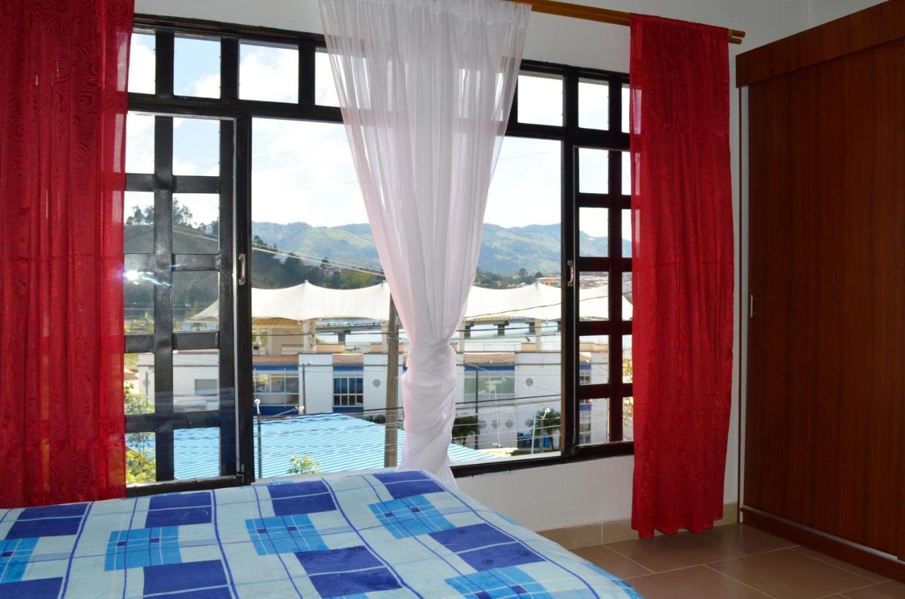 Balcones De La Casona Hotel Guatape Exterior photo