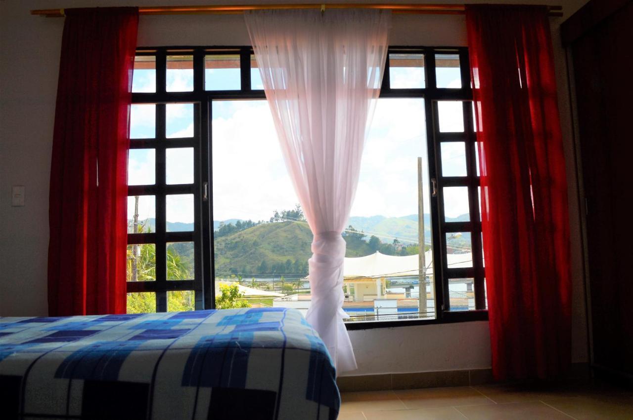 Balcones De La Casona Hotel Guatape Exterior photo