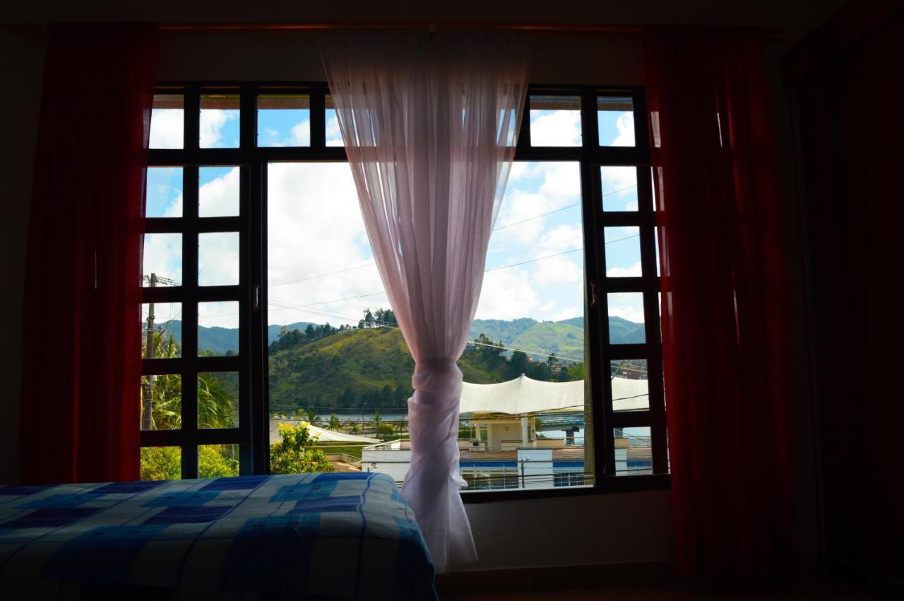 Balcones De La Casona Hotel Guatape Exterior photo